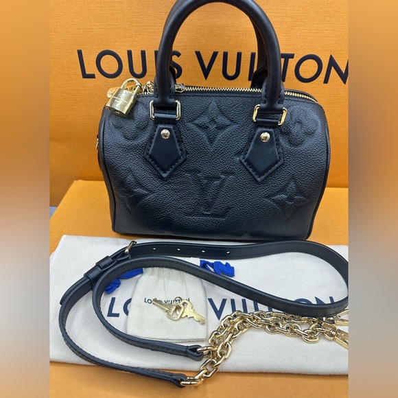 Louis Vuitton Handbags - Louis Vuitton speedy 20 bandoliere empriente